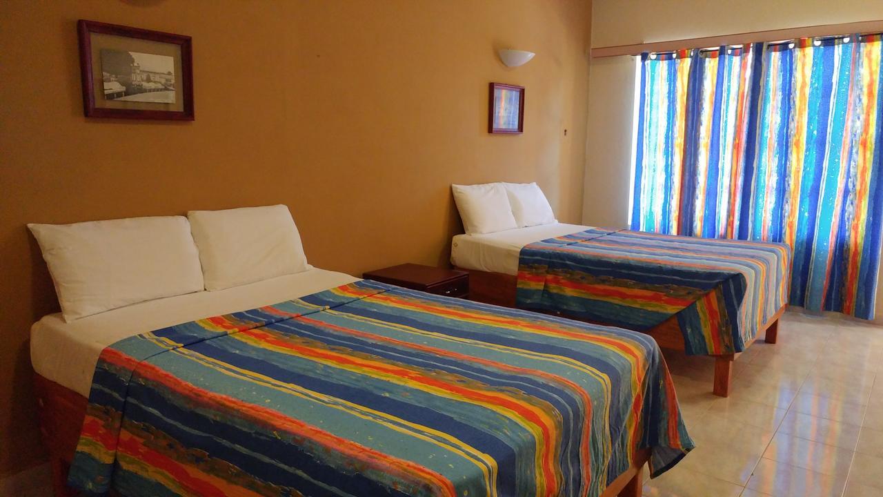 Sun Suites 코수멜 외부 사진