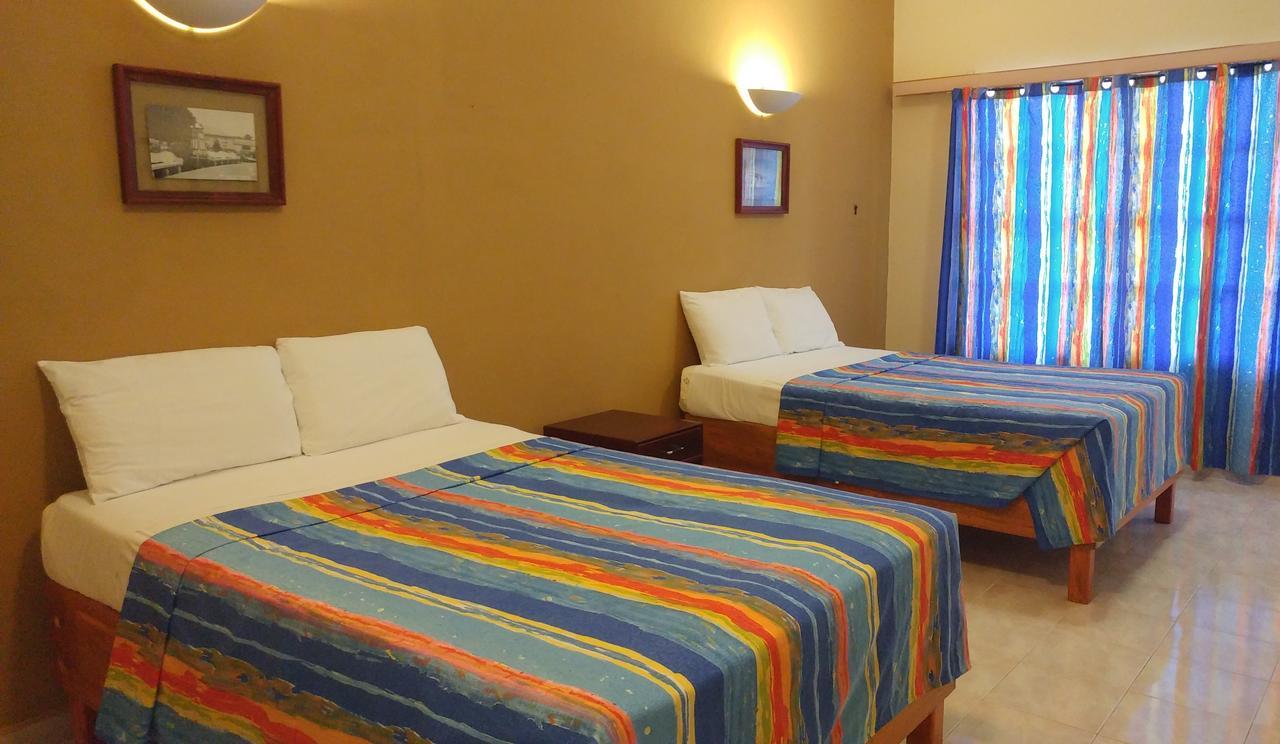 Sun Suites 코수멜 외부 사진