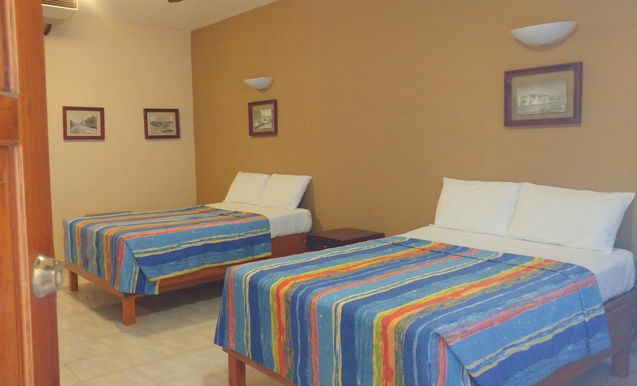 Sun Suites 코수멜 외부 사진